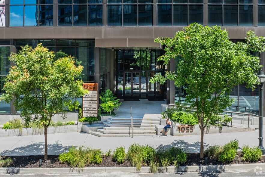 1055 Howell Mill Rd, Atlanta, GA à louer - Photo de l’immeuble – Image 2 sur 23