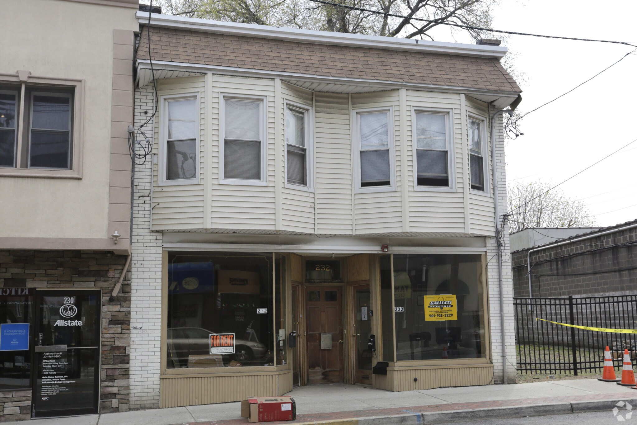 232 Stuyvesant Ave, Lyndhurst, NJ à vendre Photo principale– Image 1 sur 33
