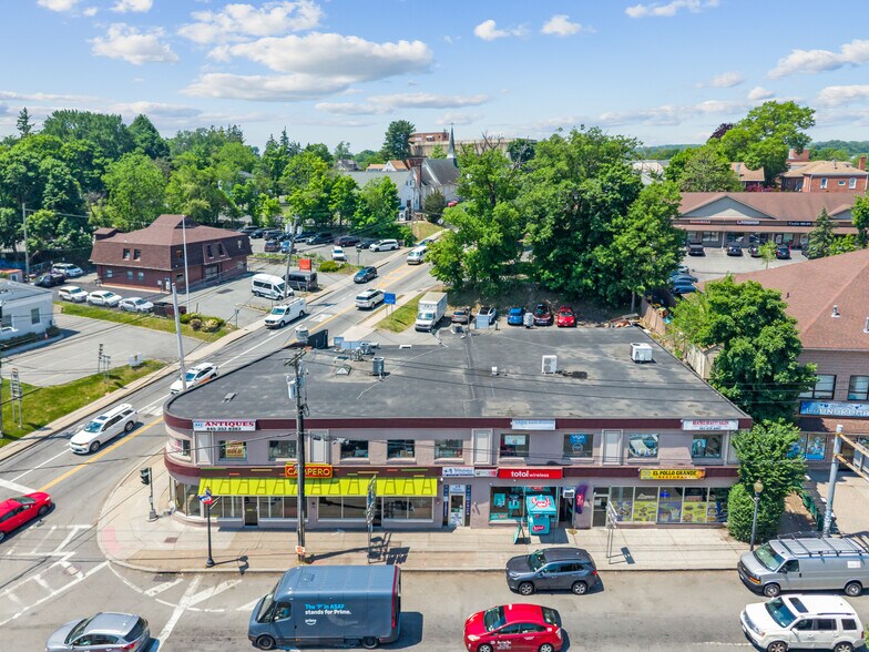 39 S Main St, Spring Valley, NY à vendre - Photo de l’immeuble – Image 2 sur 21