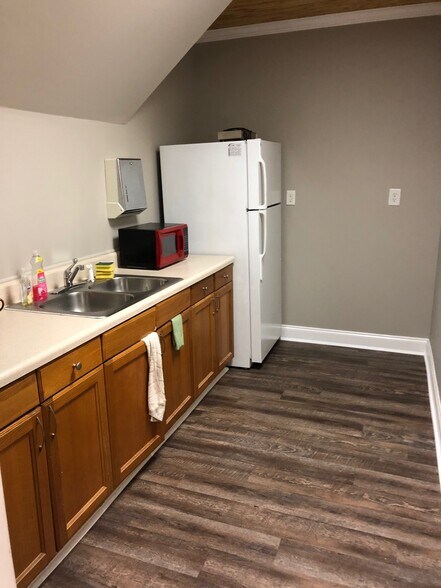 113 S Perry St, Lawrenceville, GA à louer - Photo de l’immeuble – Image 3 sur 11