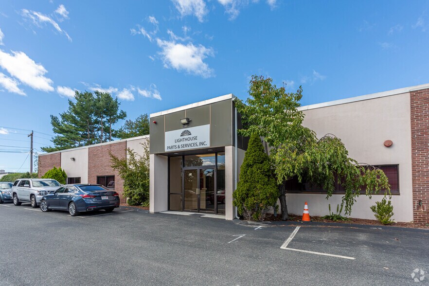 91 Bartlett St, Marlborough, MA à louer - Photo de l’immeuble – Image 1 sur 5
