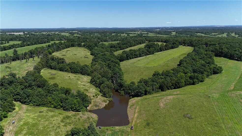 14100 Gailey Hollow Rd, Siloam Springs, AR à vendre - Photo de l’immeuble – Image 2 sur 4