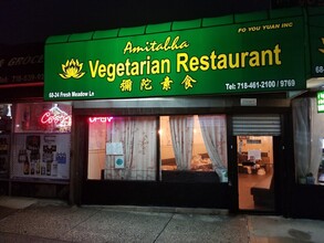 6802-6828 Fresh Meadow Ln, Fresh Meadows, NY à louer Photo de l’immeuble– Image 1 sur 4