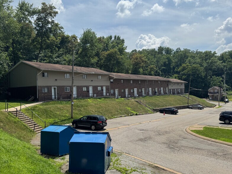 1700 Paul Ct, Pittsburgh, PA à vendre - Photo de l’immeuble – Image 2 sur 9