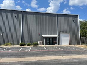 1220 Toro Grande Dr, Cedar Park, TX à louer Photo intérieure– Image 2 sur 2