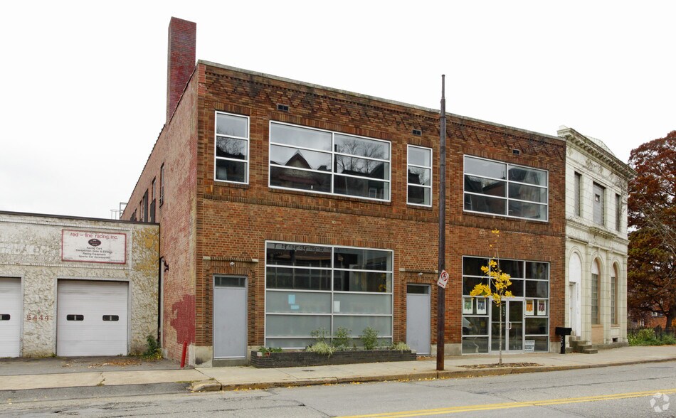 5440 Penn Ave, Pittsburgh, PA à vendre - Photo principale – Image 1 sur 2