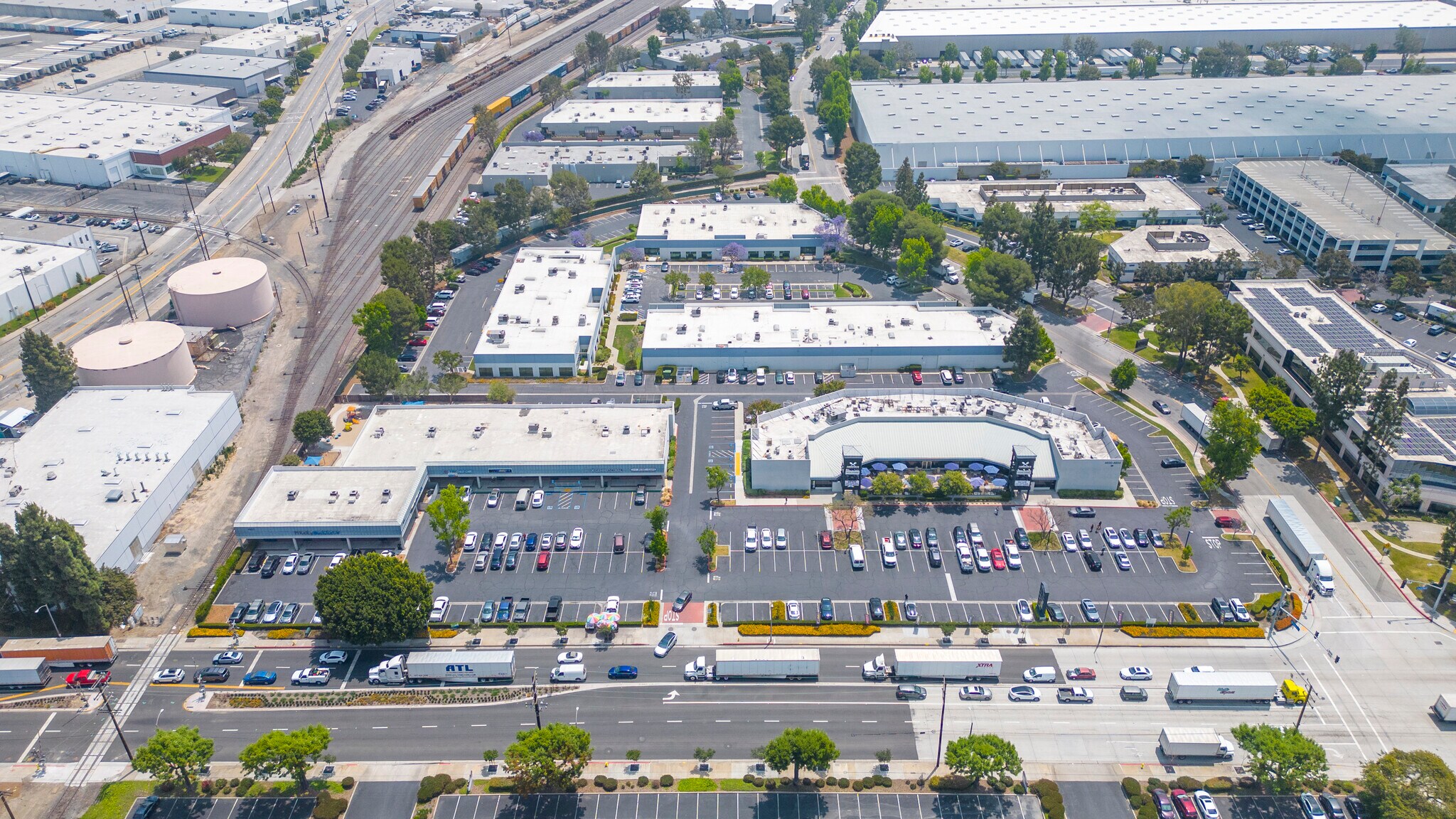 6001-6049 Slauson Ave, Commerce, CA à louer Photo de l’immeuble– Image 1 sur 27