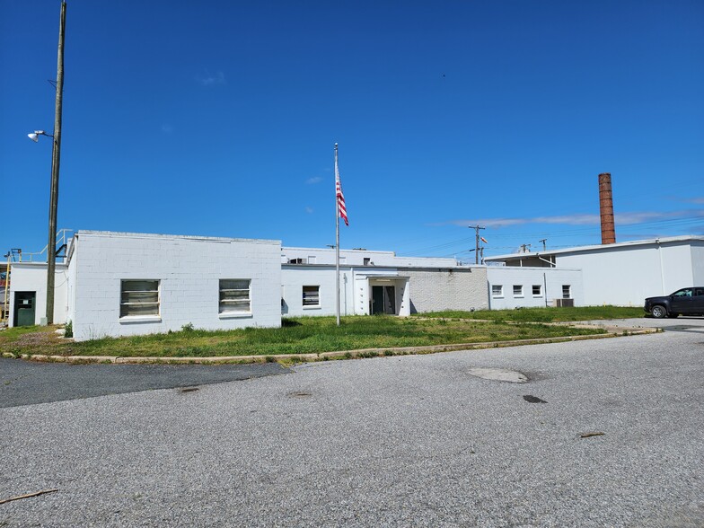 502 Factory Ave, Ridgely, MD à louer - Photo de l’immeuble – Image 3 sur 12