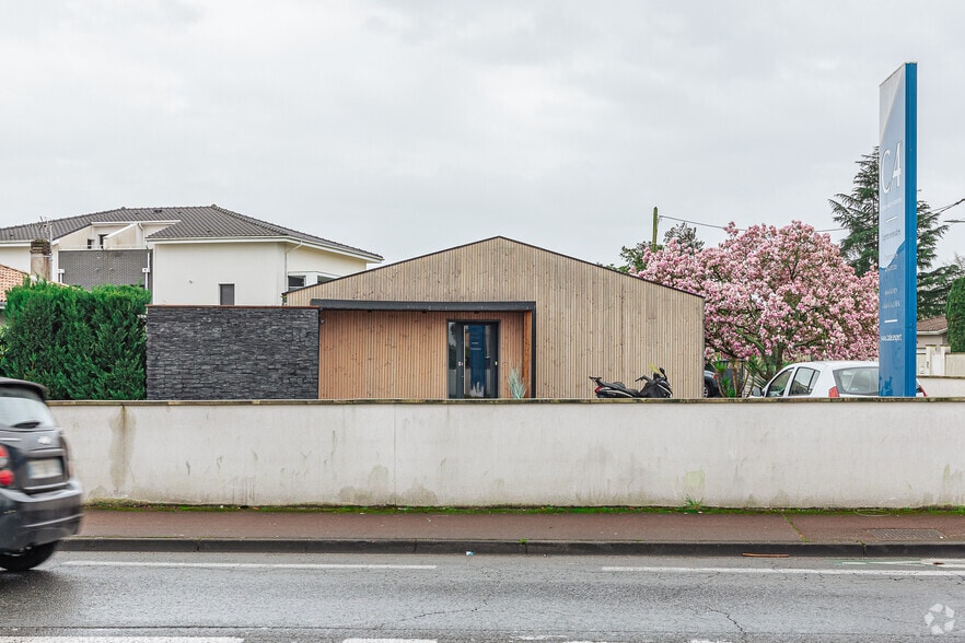 16 Avenue De Magudas, Mérignac à vendre - Photo de l’immeuble – Image 2 sur 2