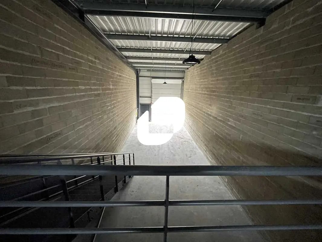 Local d’activités dans Lège-Cap-Ferret à louer Photo intérieure– Image 1 sur 8