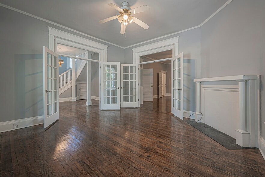 122 N Boylan Ave, Raleigh, NC à vendre - Photo intérieure – Image 2 sur 10