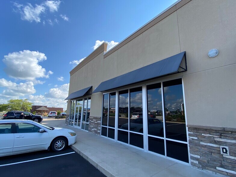 10172-10180 Maysville Rd, Fort Wayne, IN à louer - Photo de l’immeuble – Image 2 sur 7