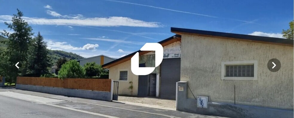 Local d’activités dans SAINT-MARTIN-D'HERES à louer - Photo de l’immeuble – Image 3 sur 7