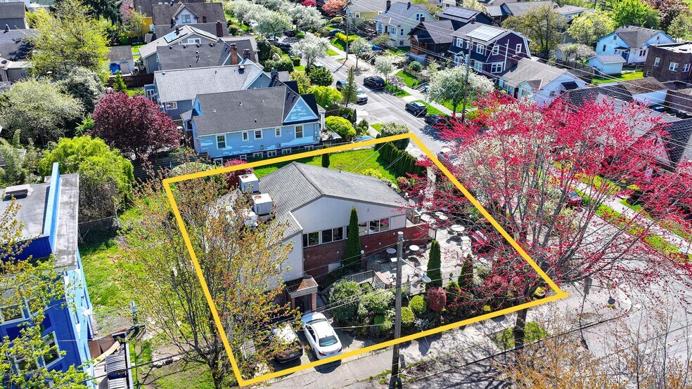 2605 E Cherry St, Seattle, WA à vendre - Photo de l’immeuble – Image 1 sur 21