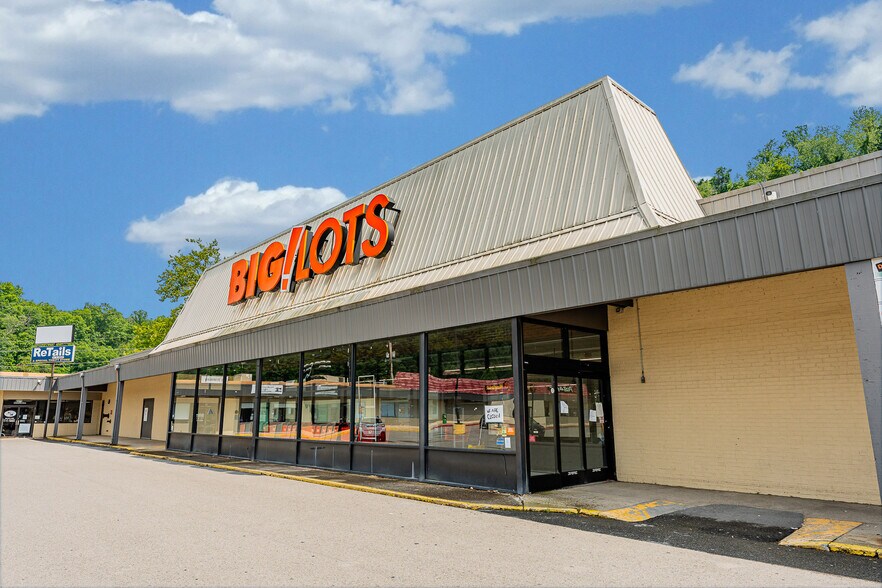 902 Fairmont Rd, Morgantown, WV à louer - Photo de l’immeuble – Image 3 sur 18