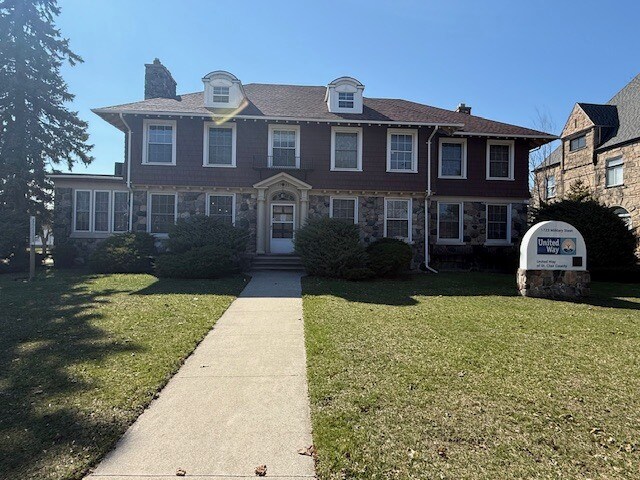 1723 Military St, Port Huron, MI à vendre - Photo de l’immeuble – Image 2 sur 15