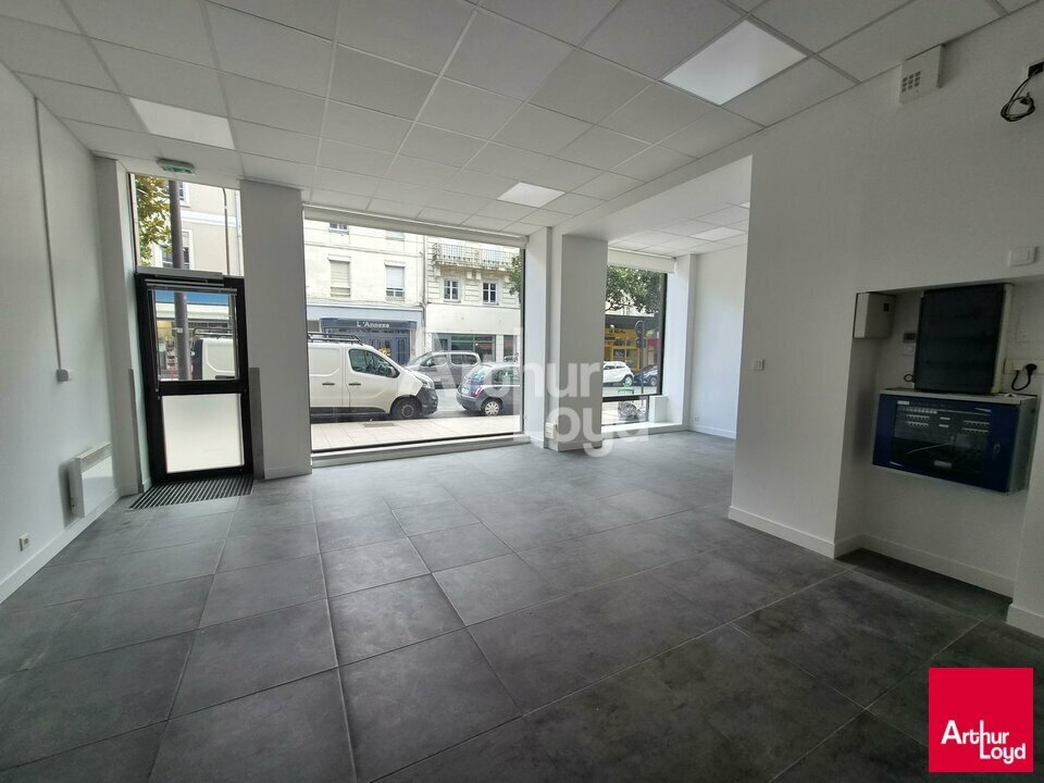 Local commercial dans Angers à louer Photo intérieure– Image 1 sur 7