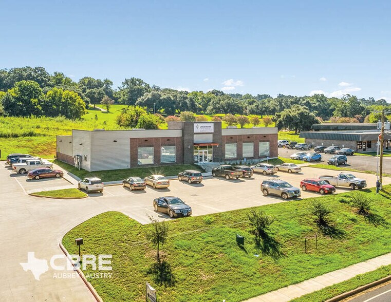 3328 N University Dr, Nacogdoches, TX à vendre - Photo de l’immeuble – Image 1 sur 1