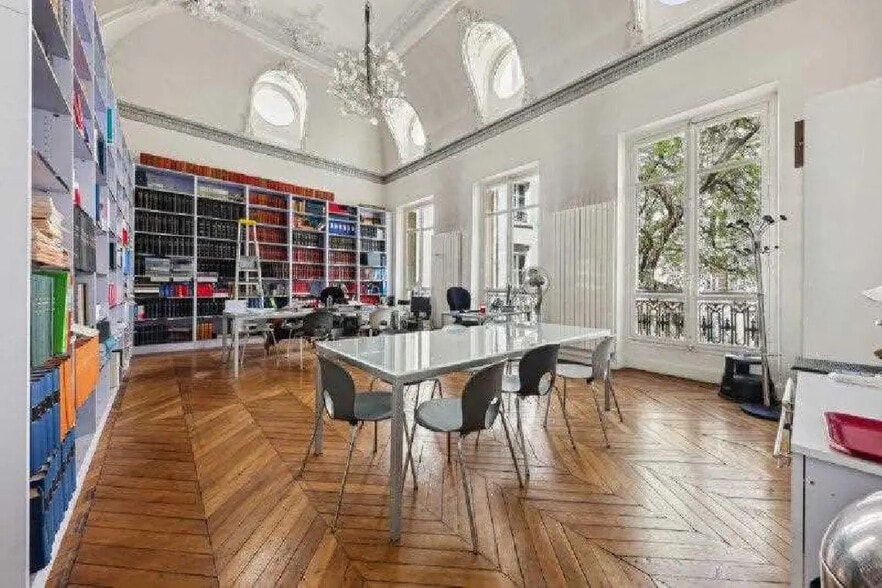 13 Rue Du Cherche-Midi, Paris à louer - Photo de l’immeuble – Image 3 sur 20