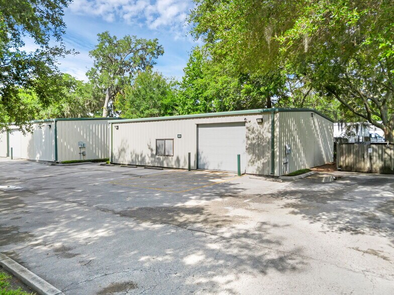 851 Sunshine Ln, Altamonte Springs, FL à vendre - Photo de l’immeuble – Image 3 sur 19