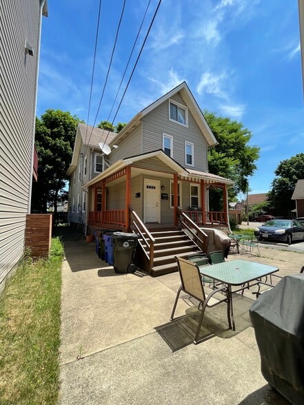 2151 Professor Ave, Cleveland, OH à vendre - Photo de l’immeuble – Image 2 sur 20