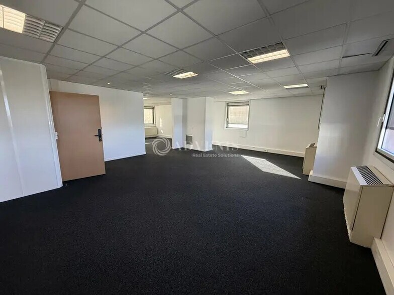 1 Rue Du Centre, Noisy-le-Grand à louer - Photo intérieure – Image 3 sur 11