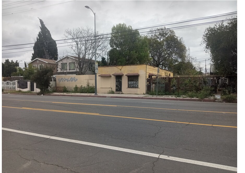 11108 Avalon Blvd, Los Angeles, CA à vendre Photo de l’immeuble– Image 1 sur 12