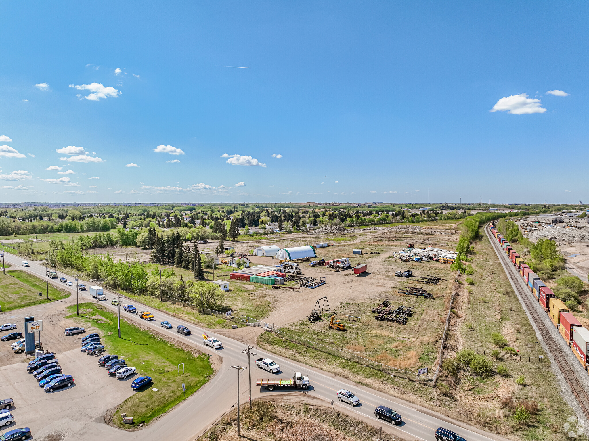 11010 Winterburn Rd NW, Edmonton, AB à vendre Photo principale– Image 1 sur 8