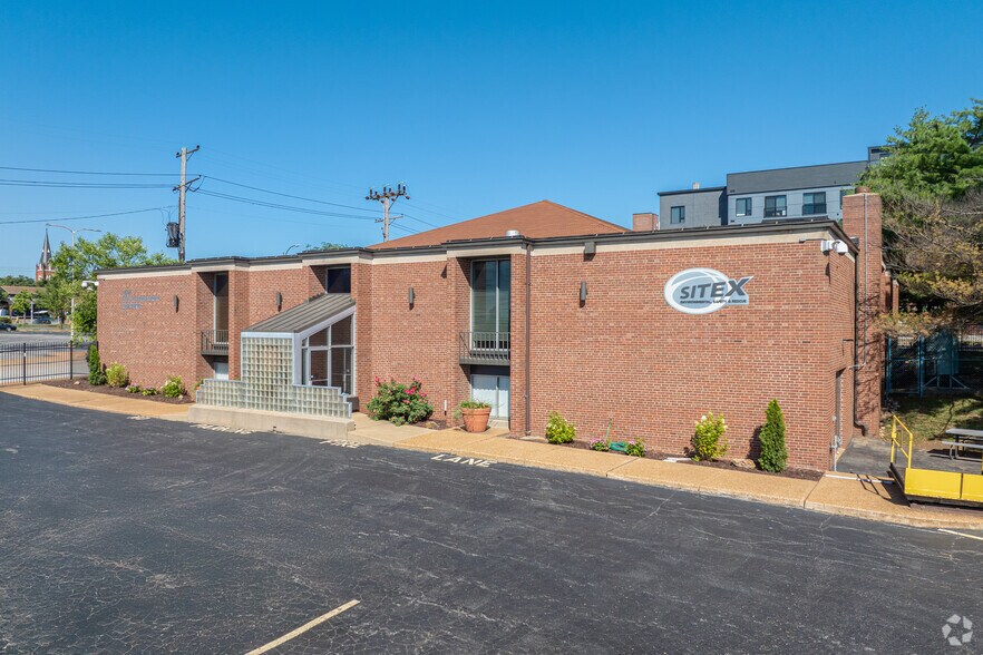 1525 S Broadway, Saint Louis, MO à vendre - Photo de l’immeuble – Image 1 sur 22