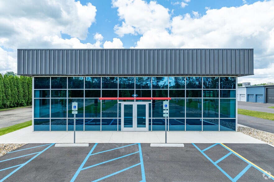 1401 Mount Vernon Rd, Newark, OH à louer - Photo de l’immeuble – Image 3 sur 15