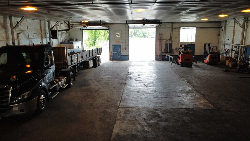 164-168 Montgomery St, Albany, NY à louer - Photo de l’immeuble – Image 3 sur 4