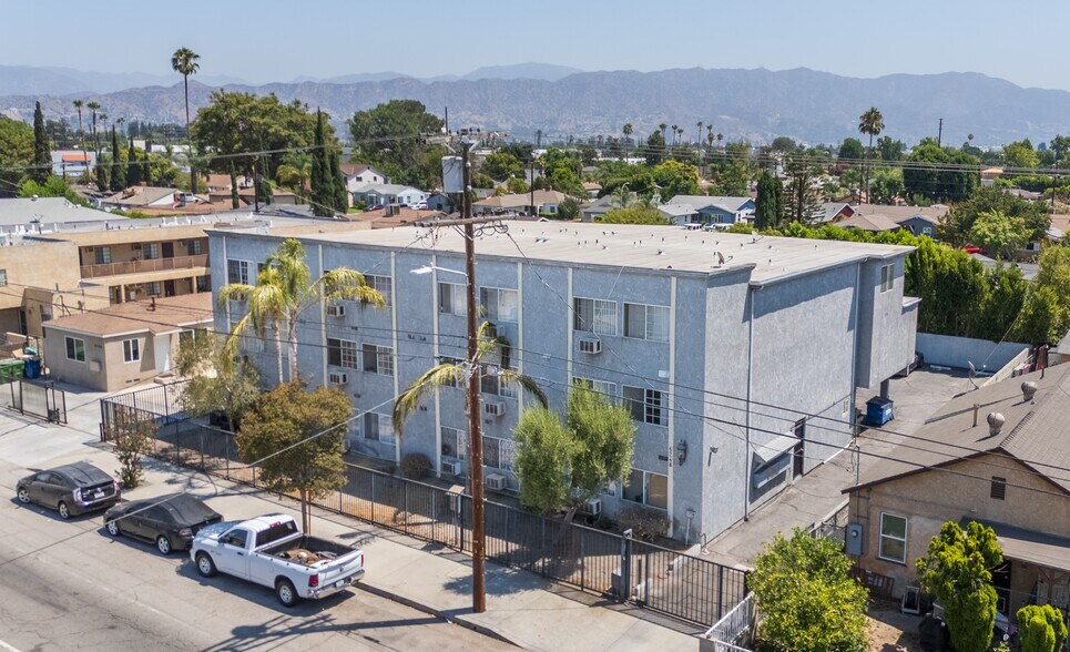 6242-6248 Vineland Ave, North Hollywood, CA à vendre - Photo de l’immeuble – Image 2 sur 20