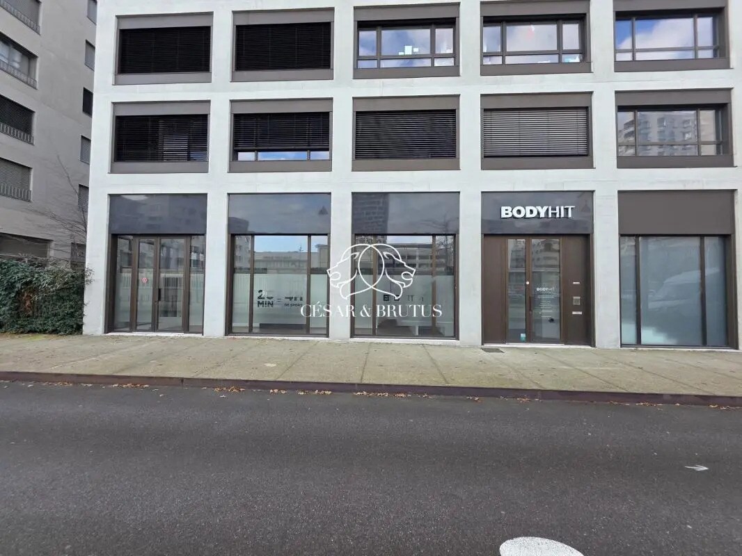 Local commercial dans Lyon à louer Photo de l’immeuble– Image 1 sur 9