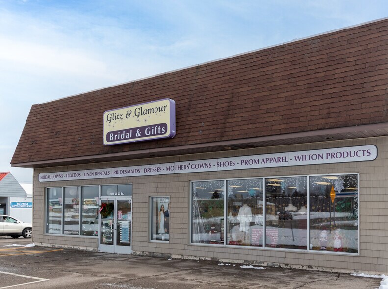 2205 US Highway 23 S, Alpena, MI à louer - Photo de l’immeuble – Image 3 sur 11