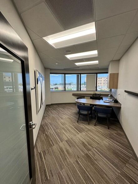 1550 S Potomac St, Aurora, CO à louer - Photo de l’immeuble – Image 3 sur 15