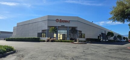 14020 Central Ave, Chino, CA à louer Photo de l’immeuble– Image 1 sur 7