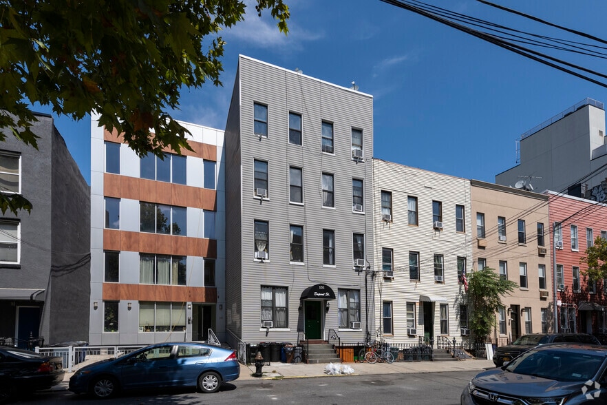 151 Dupont St, Brooklyn, NY à vendre - Photo principale – Image 2 sur 5