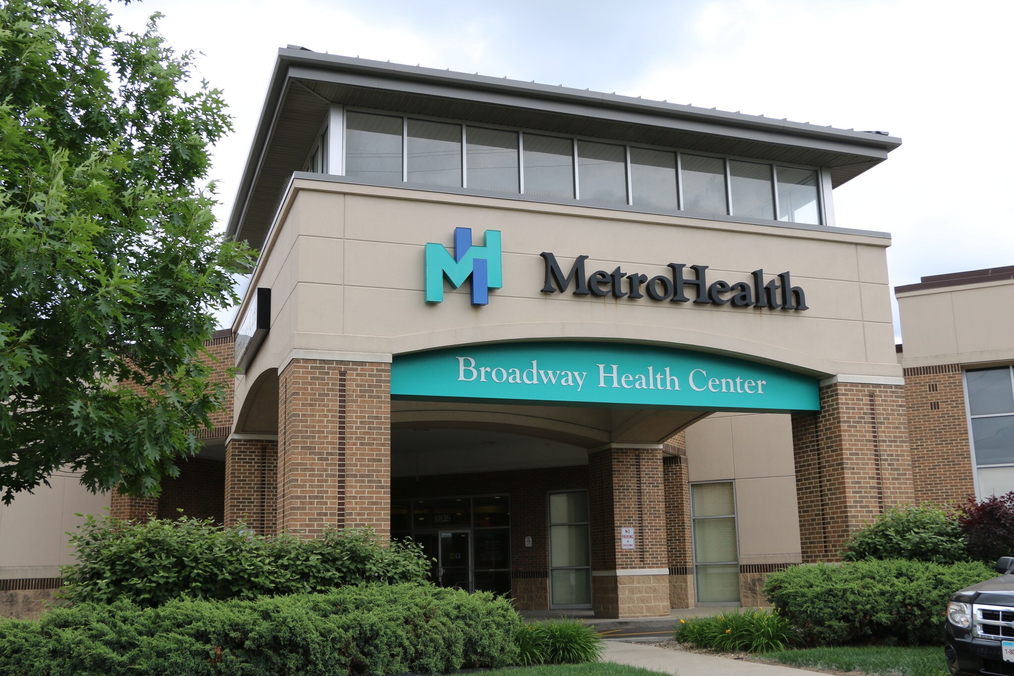 6541-6801 Broadway Ave, Cleveland, OH à louer Photo principale– Image 1 sur 16