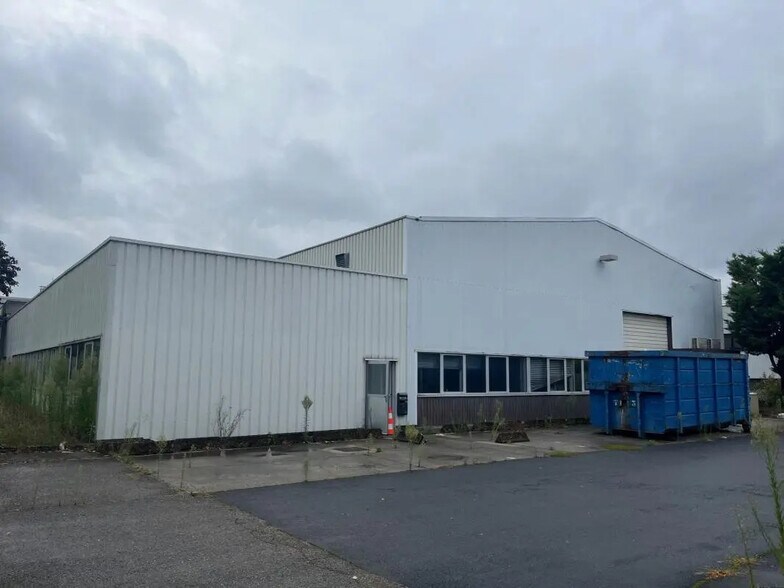 Bureau dans SAINT-OUEN-L'AUMONE à louer - Photo de l’immeuble – Image 2 sur 18