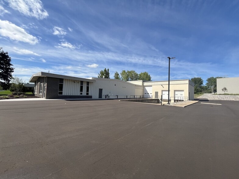 2751 Elmridge, Grand Rapids, MI à louer - Photo de l’immeuble – Image 2 sur 10