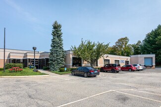 Plus de détails pour 88 Long Hill Cross Rd, Shelton, CT - Industriel/Logistique à louer