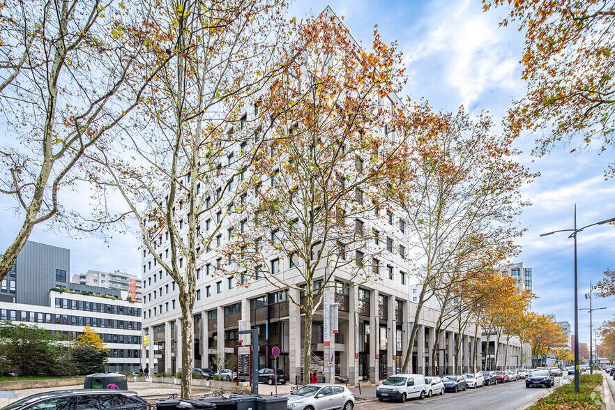115 Boulevard De La Bataille De Stalingrad, Villeurbanne à louer - Photo de l’immeuble – Image 2 sur 4