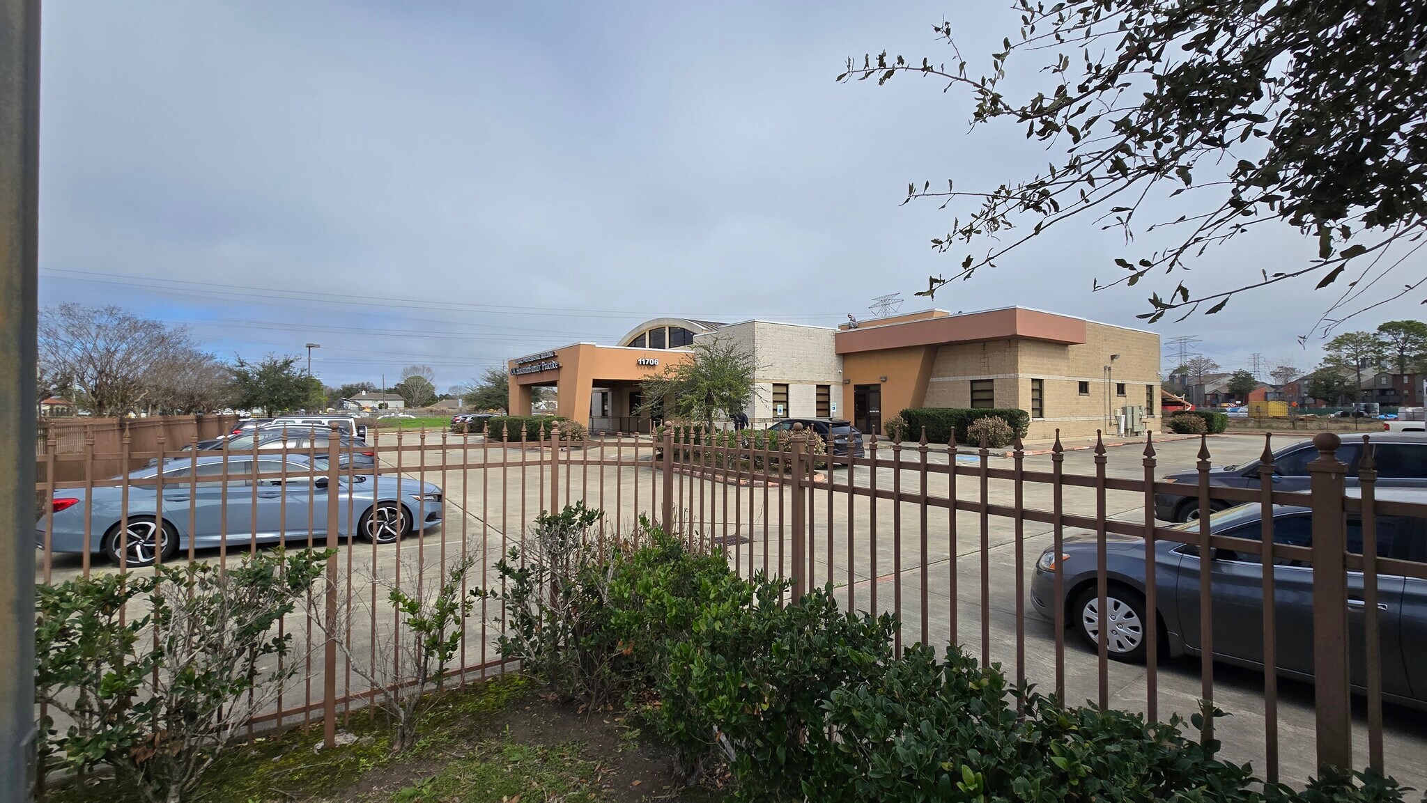 11706 Fallbrook Dr, Houston, TX à louer Photo principale– Image 1 sur 20