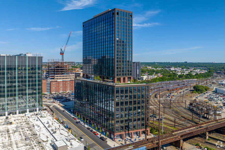 3025 John F Kennedy Blvd, Philadelphia, PA à louer - Photo de l’immeuble – Image 2 sur 28