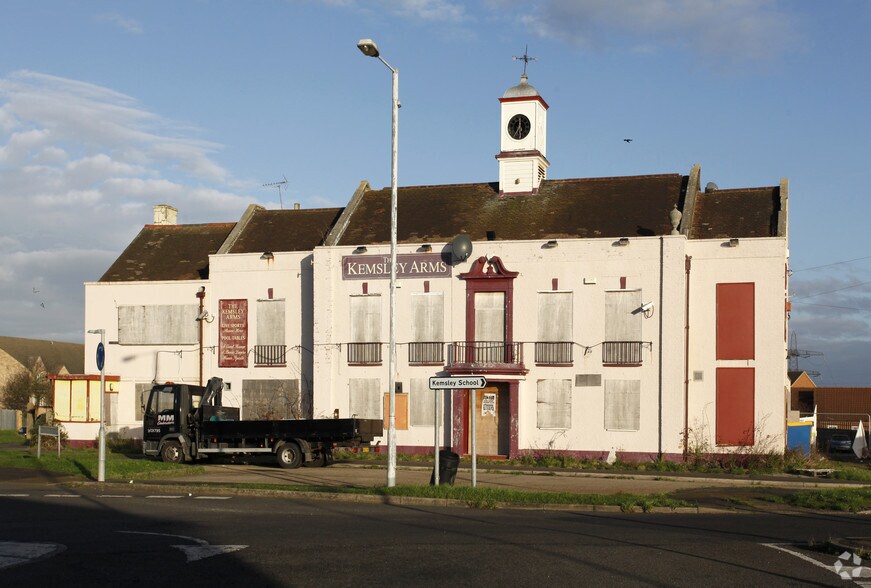 The Square, Sittingbourne à vendre - Photo principale – Image 1 sur 15