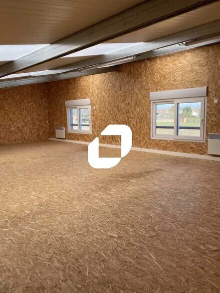 Local d'activités dans Izon à vendre - Photo de l’immeuble – Image 1 sur 4