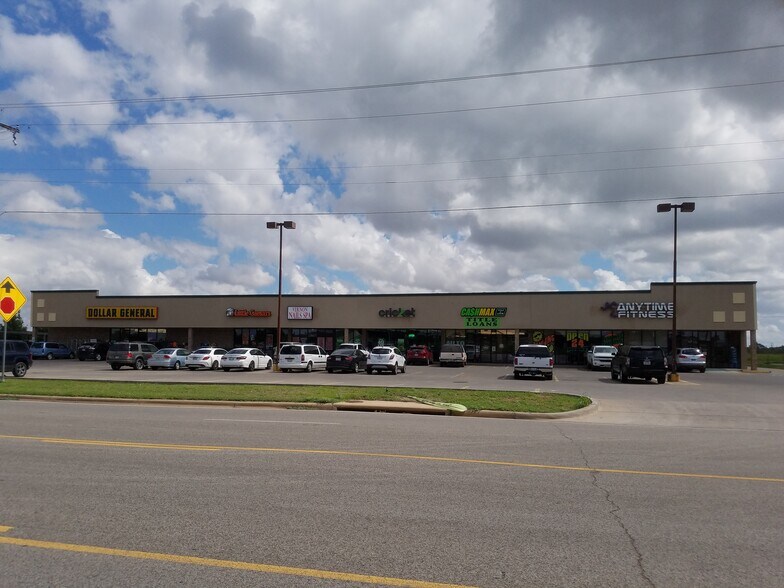 905 Hillcrest Dr, Vernon, TX à louer - Photo de l’immeuble – Image 2 sur 4