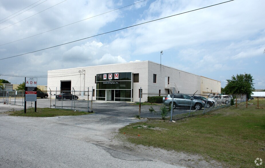 5147 W Clifton St, Tampa, FL à louer - Photo de l’immeuble – Image 2 sur 2