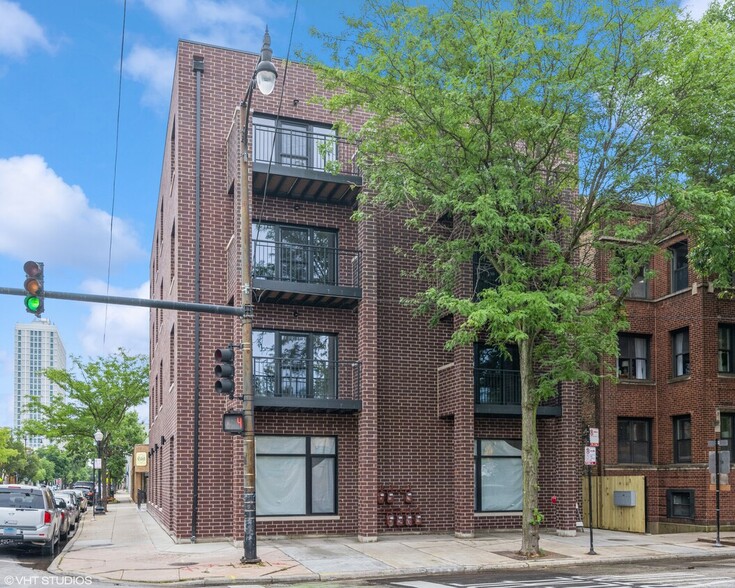 1355 W Devon Ave, Chicago, IL à louer - Photo de l’immeuble – Image 2 sur 5