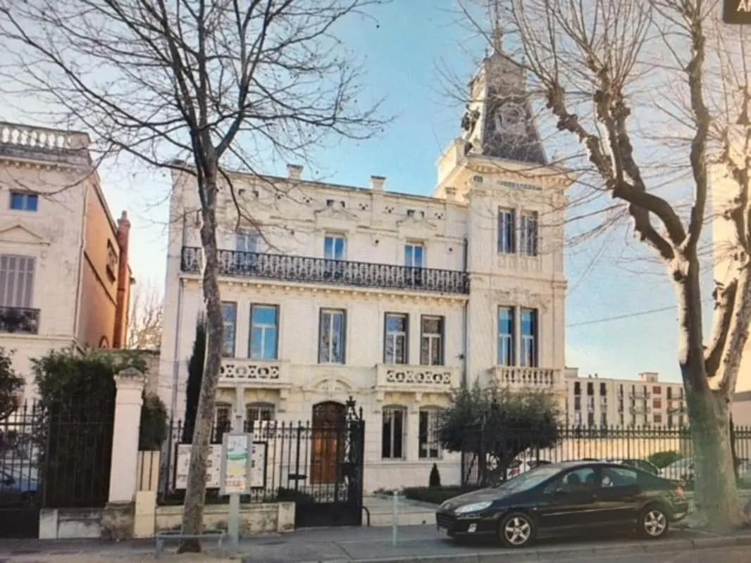 Bureau dans Salon-de-Provence à louer Photo de l’immeuble– Image 1 sur 13